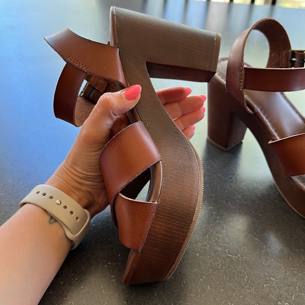 Target Universal Thread Clog Style Heels. Nwot. S… - image 3